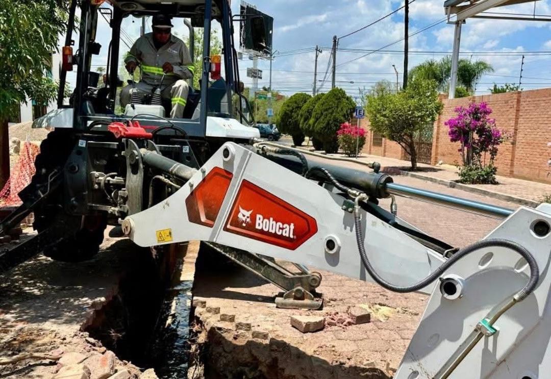 Aguascalientes: MIAA rehabilita redes sanitarias en colonias