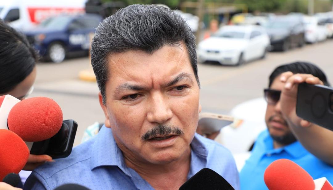 Marco Antonio Almanza, ex jefe policiaco de Sinaloa, se entrega en EU