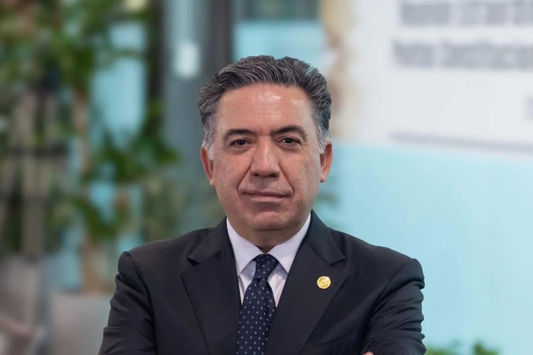 Enrique Inzunza no pedirá licencia por presunta colaboración con EU