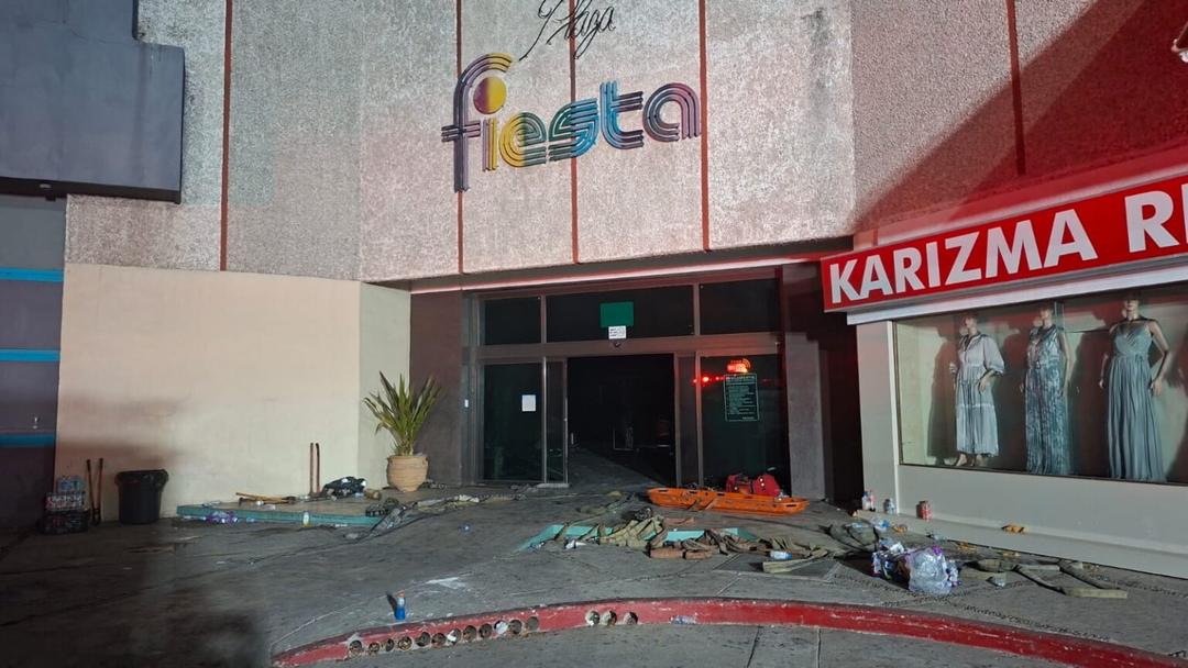 Los Mochis: Aumenta a seis las víctimas en incendio en plaza comercial