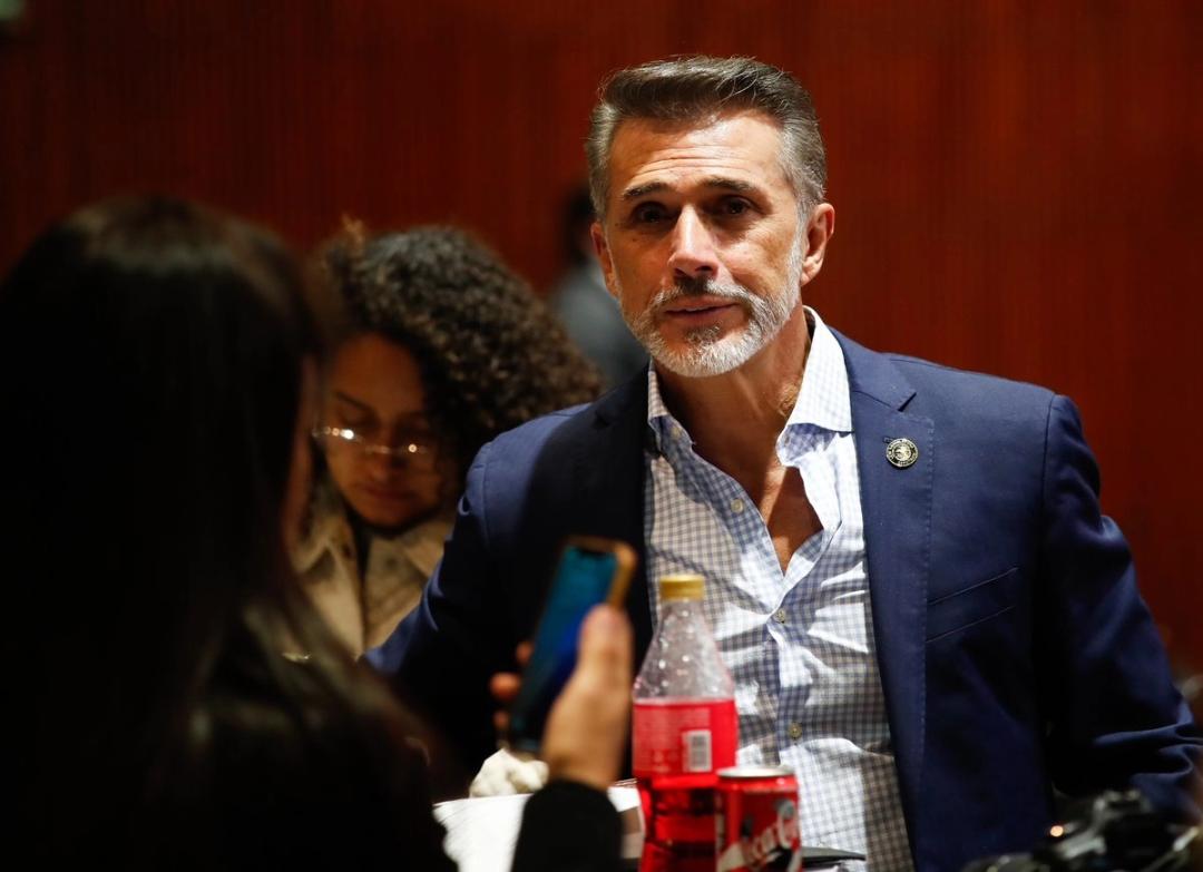 Sergio Mayer anuncia salida definitiva de Morena por motivos personales
