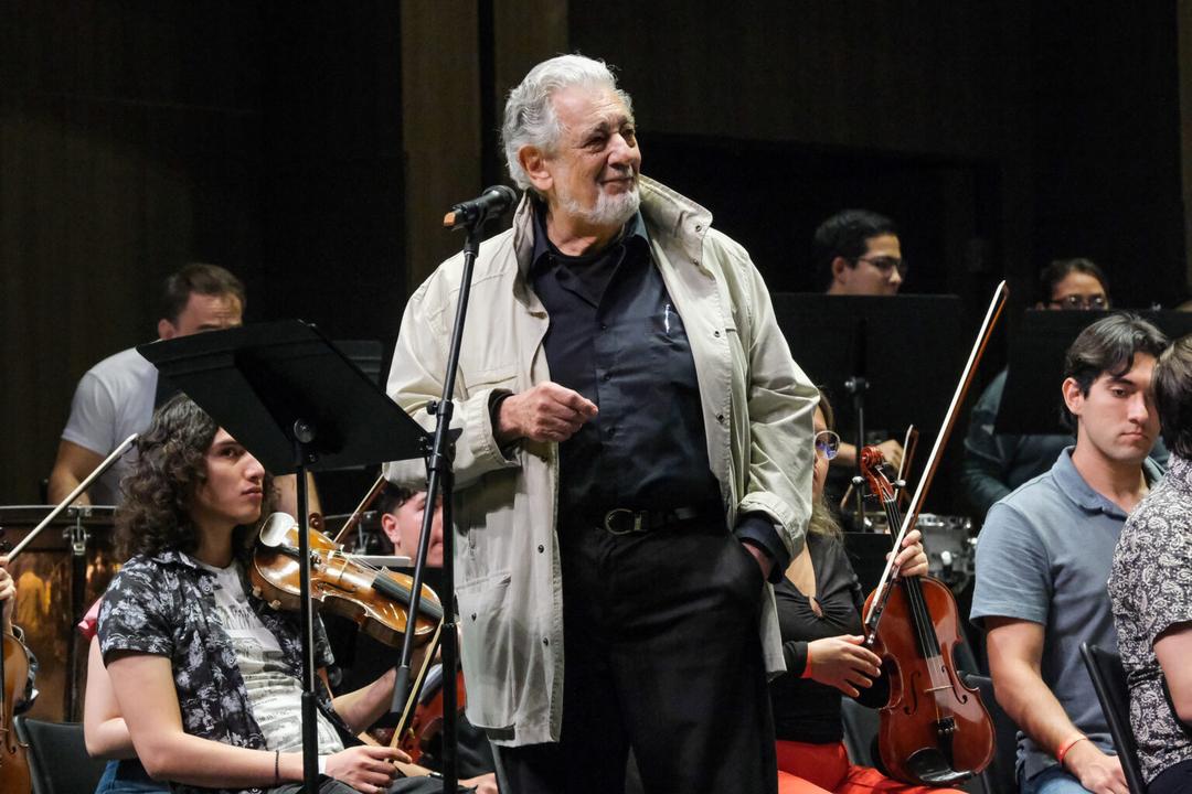 Plácido Domingo afirma que volver a GDL es “extraordinario”