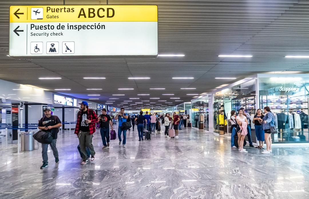Gobierno de Jalisco y Volaris inician operaciones de 10 vuelos desde Guadalajara y Puerto Vallarta
