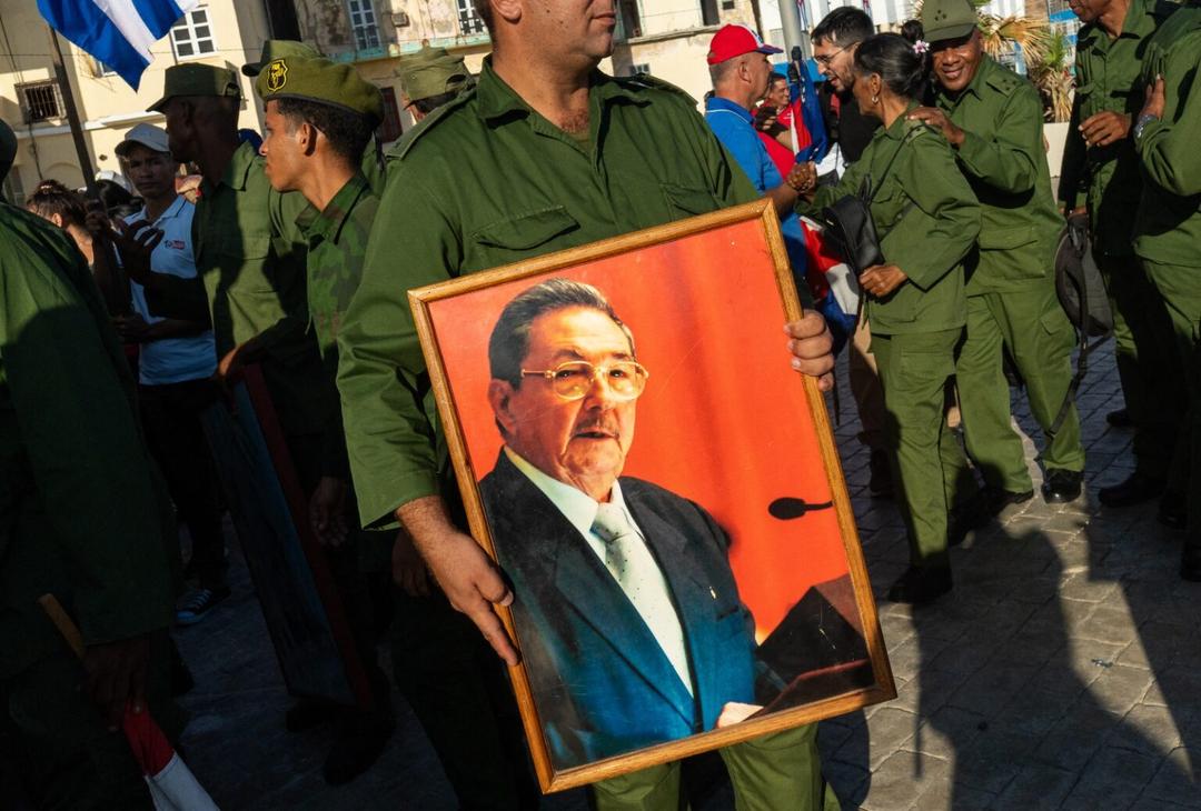 EU sanciona a Presidente cubano y a la familia Castro