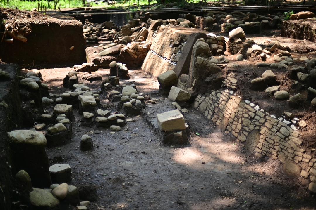 Veracruz: Hallan estructura y estela mayas en Coatepec