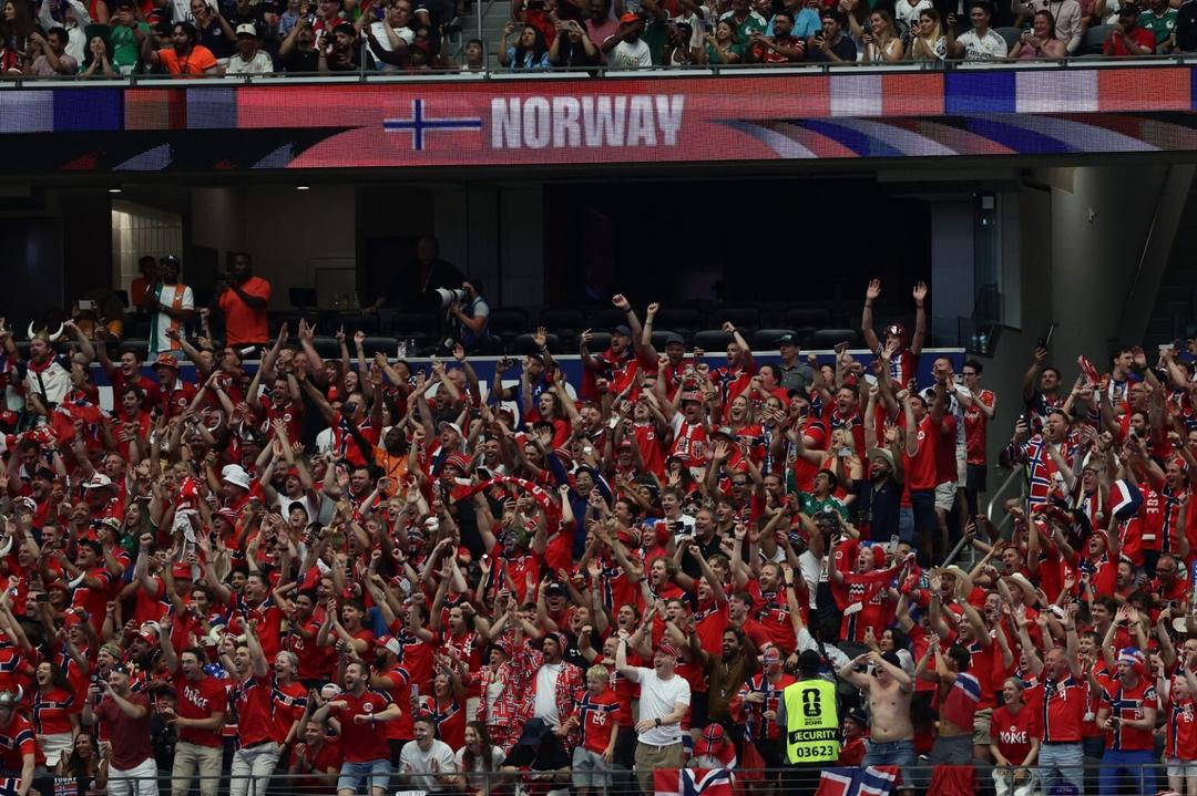 Noruega gana y reman hasta su cita con Brasil en octavos