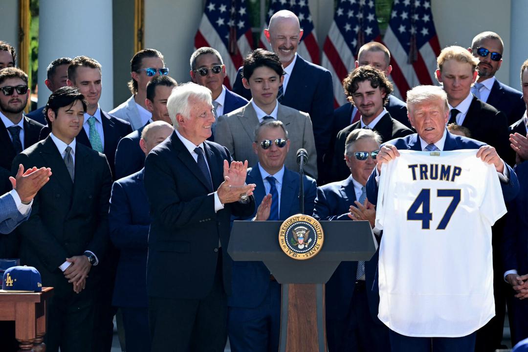 Dodgers visitan a Trump en la Casa Blanca, pese a fanáticos latinos