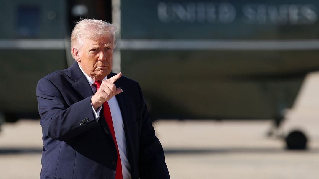 Trump asegura que EU está tomando el control del estrecho de Ormuz