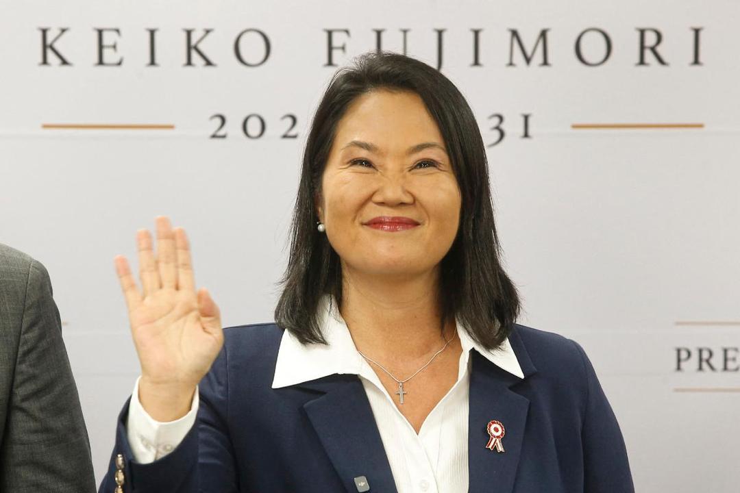 Presidenta de Perú busca retomar la relación con México