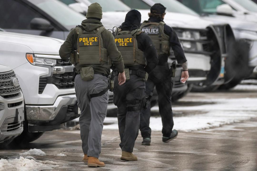 Texas: Venezolano baleado por ICE enfrenta cargos de hasta 20 años