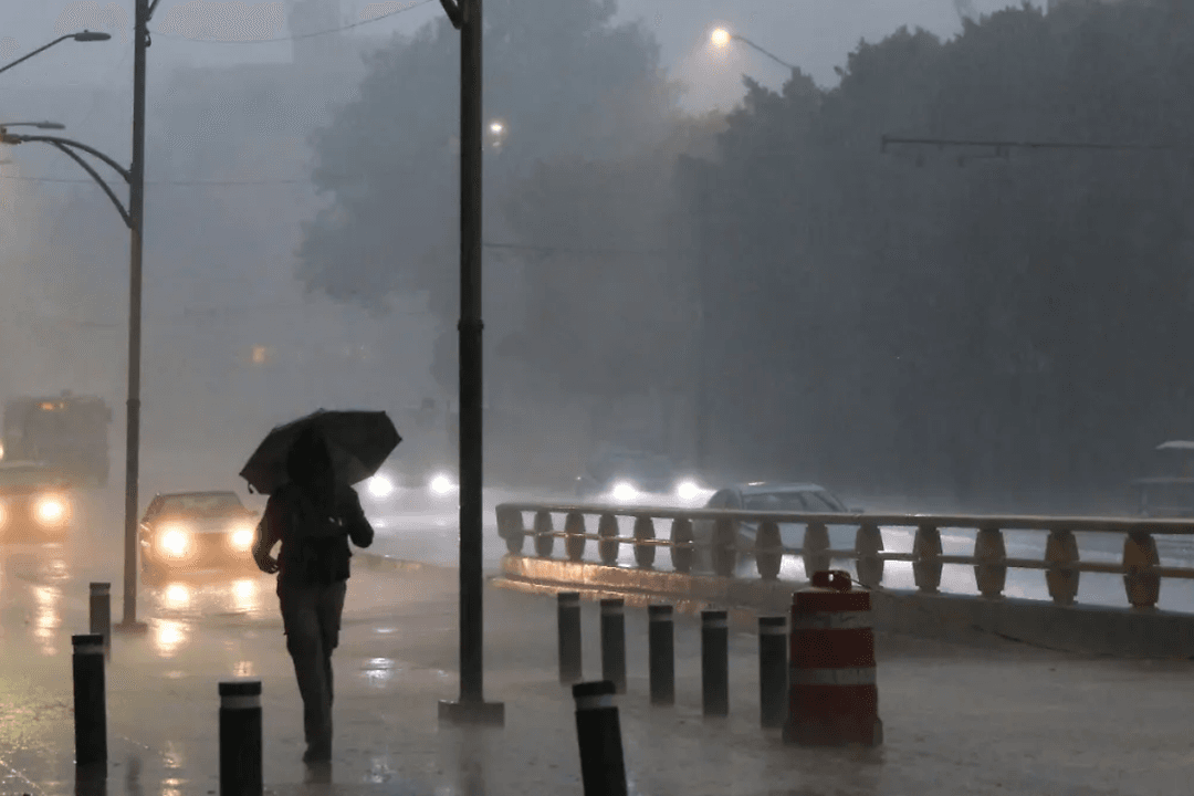 Clima en México: Fuertes lluvias y temperaturas de 45 °C este viernes