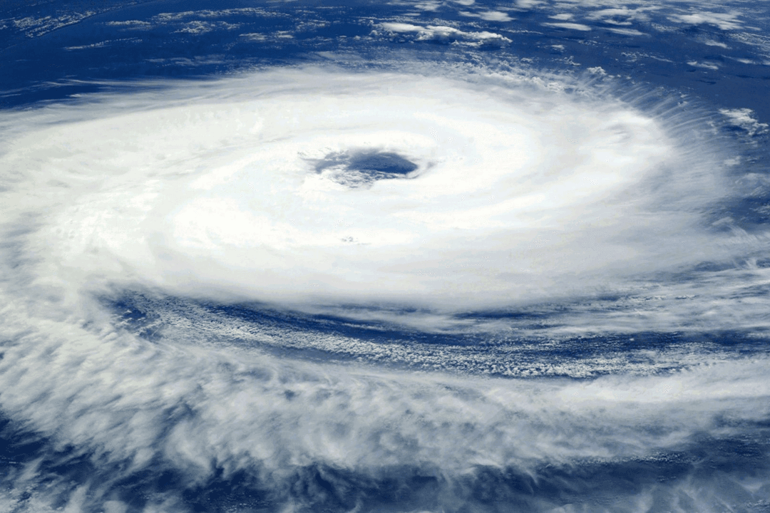 Nace la tormenta tropical Douglas en el Pacífico; ¿Afectará a México?