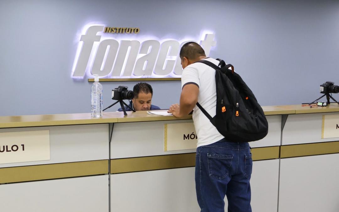 Fonacot otorga crédito para que trabajadores puedan salir de deudas