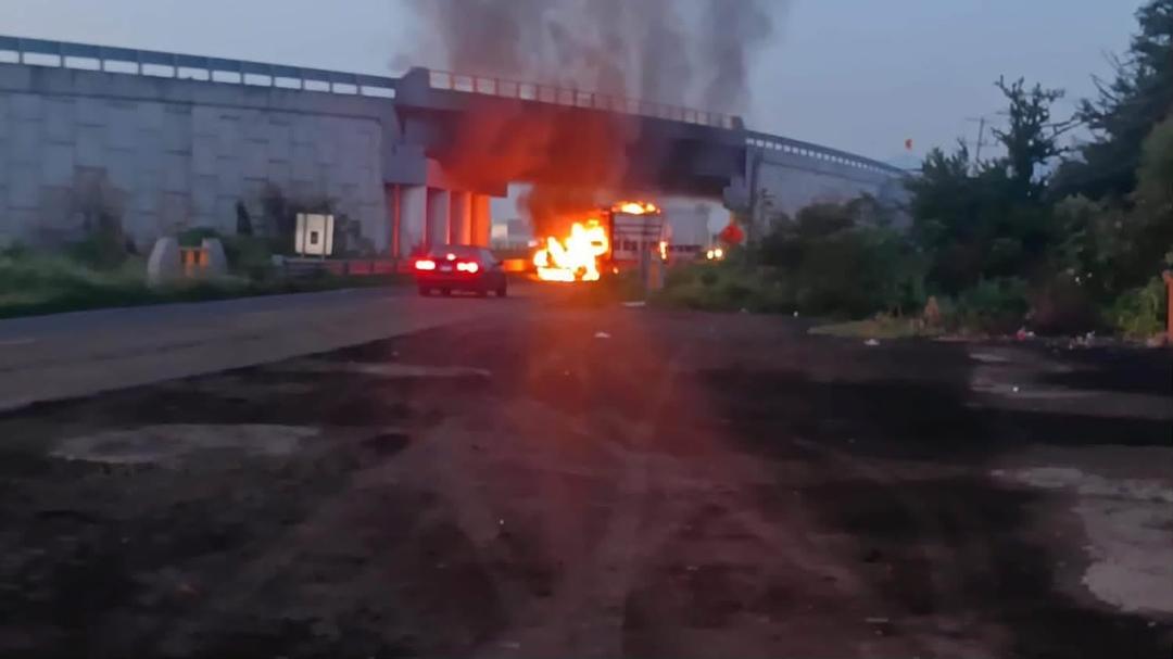 ¿Jalisco afectado? Estas son las carreteras con bloqueos en Michoacán