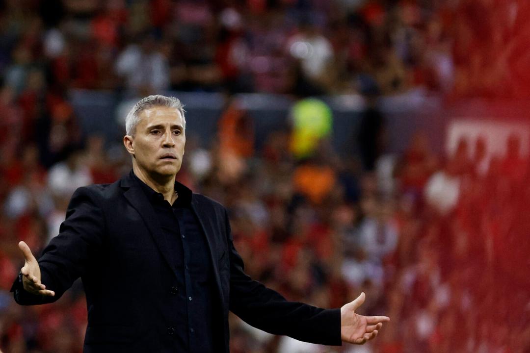 Hernán Crespo pierde en su debut con Atlas