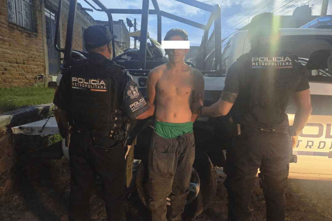 Jalisco: Detienen a dos presuntos motoladrones y recuperan motocicletas
