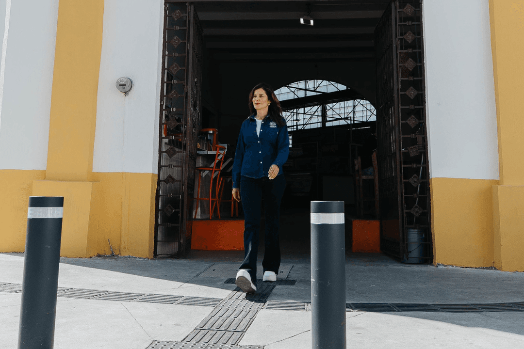 Vero Delgadillo entrega renovación integral de Analco