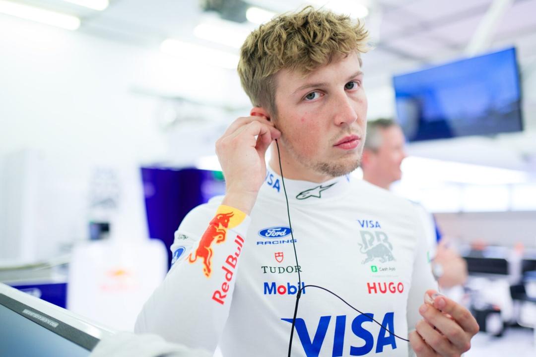 F1: Lawson reemplazará a Hadjar, por lesión, en el GP de Países Bajos