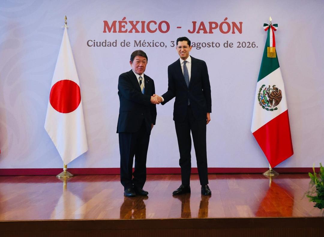 Roberto Velasco se reúne con el ministro de Asuntos Exteriores de Japón
