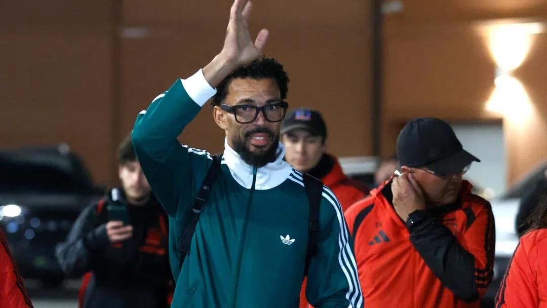 Vozinha llega a Chile para fichar por el Colo-Colo