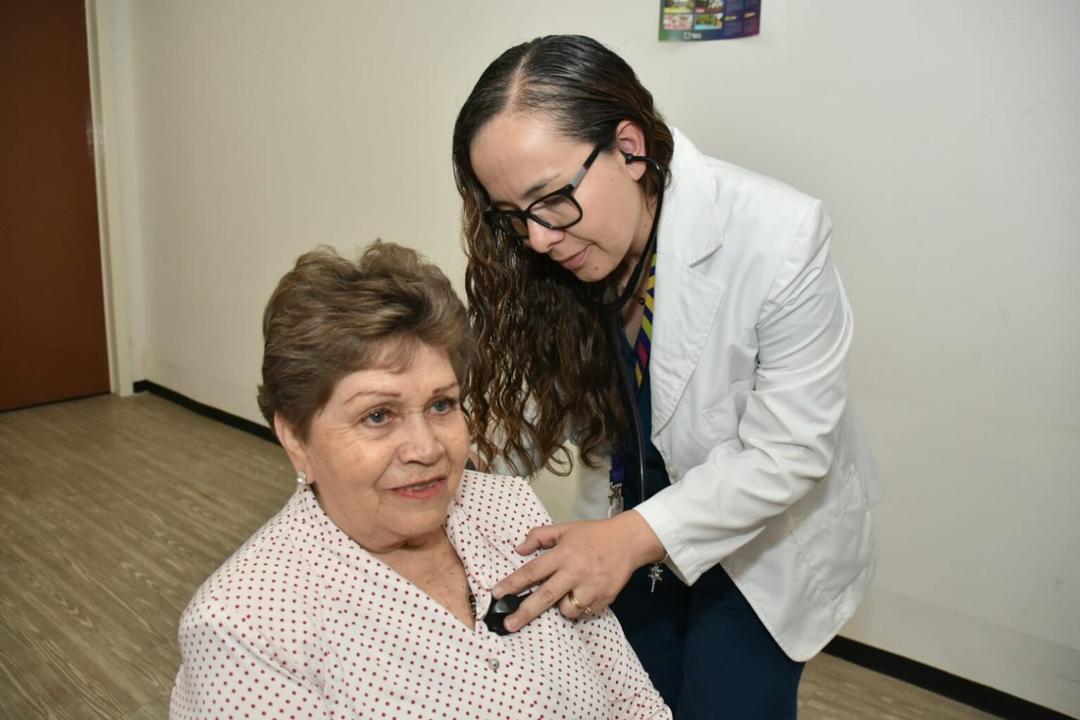 Aguascalientes: DIF Estatal ofrece consultas especializadas a bajo costo a personas de 60 años o más