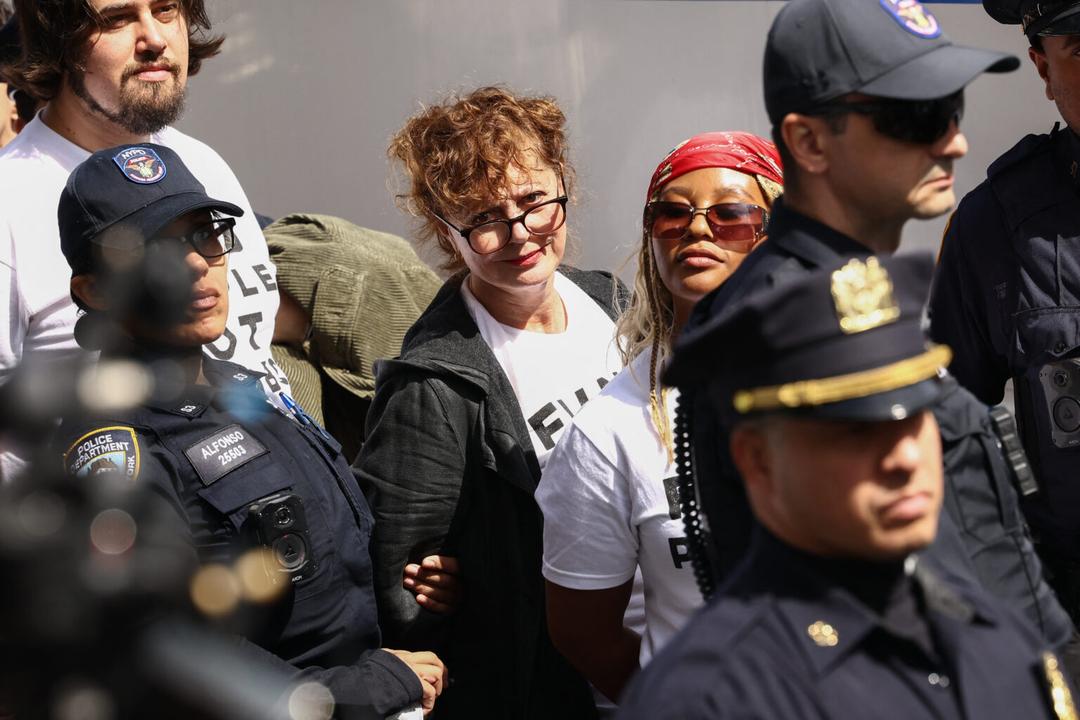 VIDEO : Susan Sarandon es detenida en Nueva York en protesta contra Netanyahu