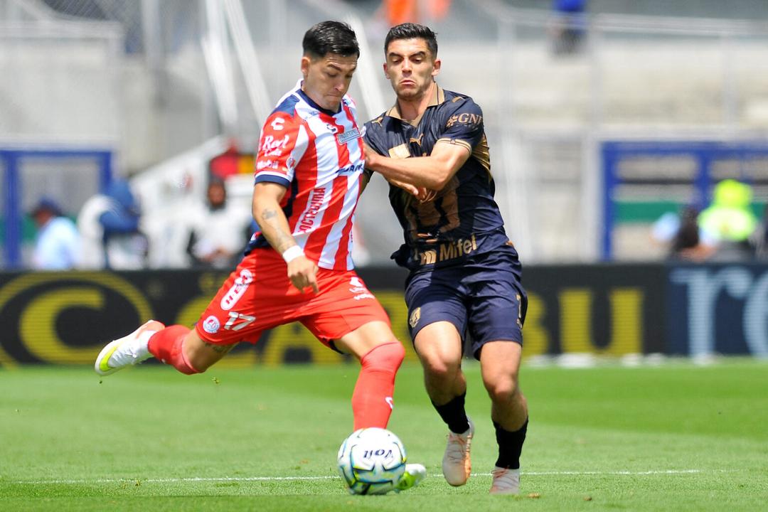 Atléticos de San Luis vence a Pumas y desata reclamos de Esteban Solari