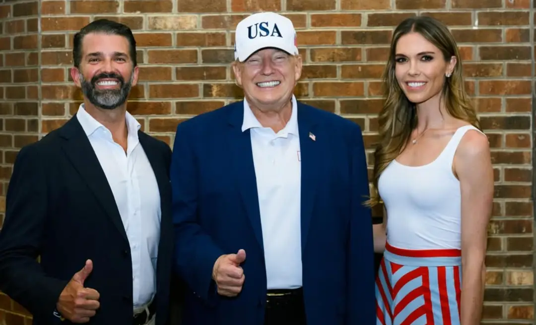 Trump señala que su hijo devolvió el dinero al ruso que financió la fiesta de su boda