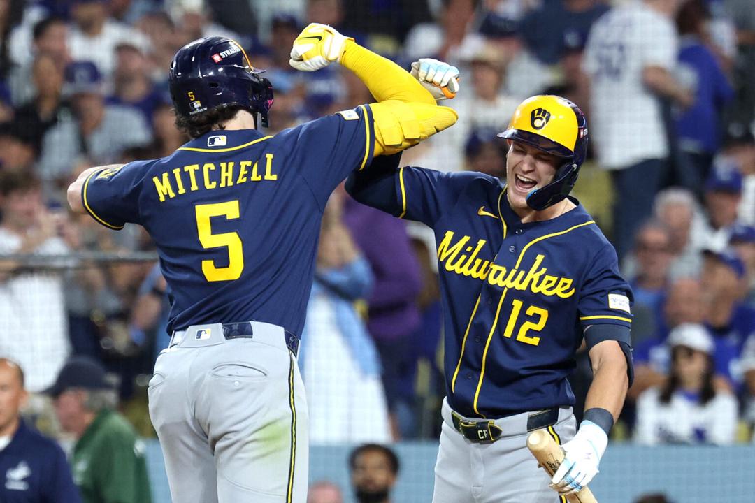 MLB: Dodgers cae ante Milwaukee y queda al borde de la eliminación