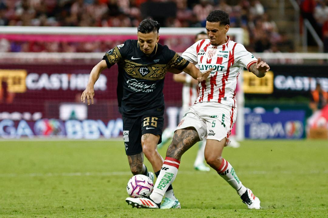 Chivas vence por la mínima a Necaxa y se pone en 2do lugar