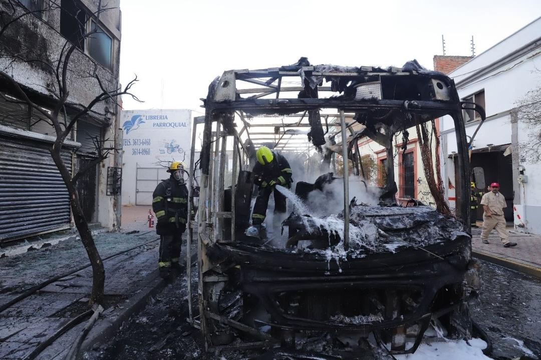 Centro de Guadalajara: Unidad de transporte público se incendia