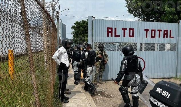 Sinaloa: Riña de presos en cárcel en Mazatlán deja 10 muertos