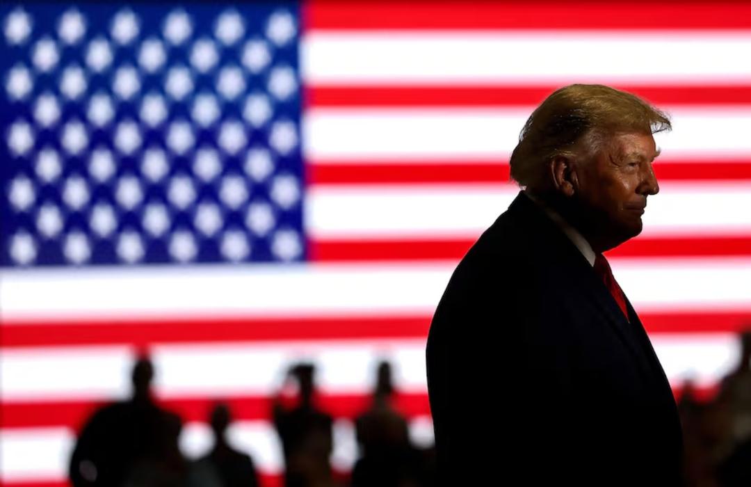 Trump promete golpear “muy duro” a Irán