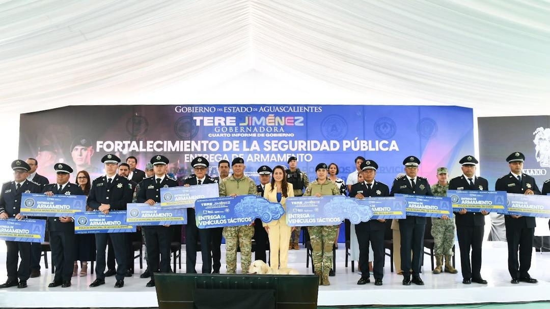Tere Jiménez entrega vehículos tácticos y armamento para reforzar la seguridad en Aguascalientes